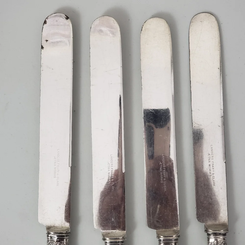 Landers, Frary & Clark Set of Mother-of-Pearl Handle Knives - 8 Pieces - Picture 6 of 16